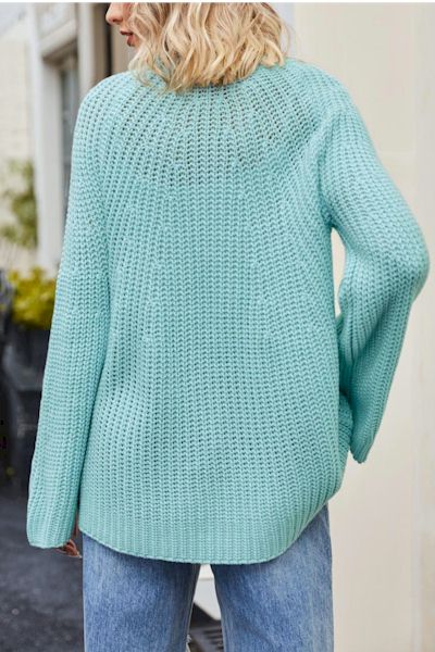 Stay Snug in Style: Versatile Knitted Sweater with 5 Color Options