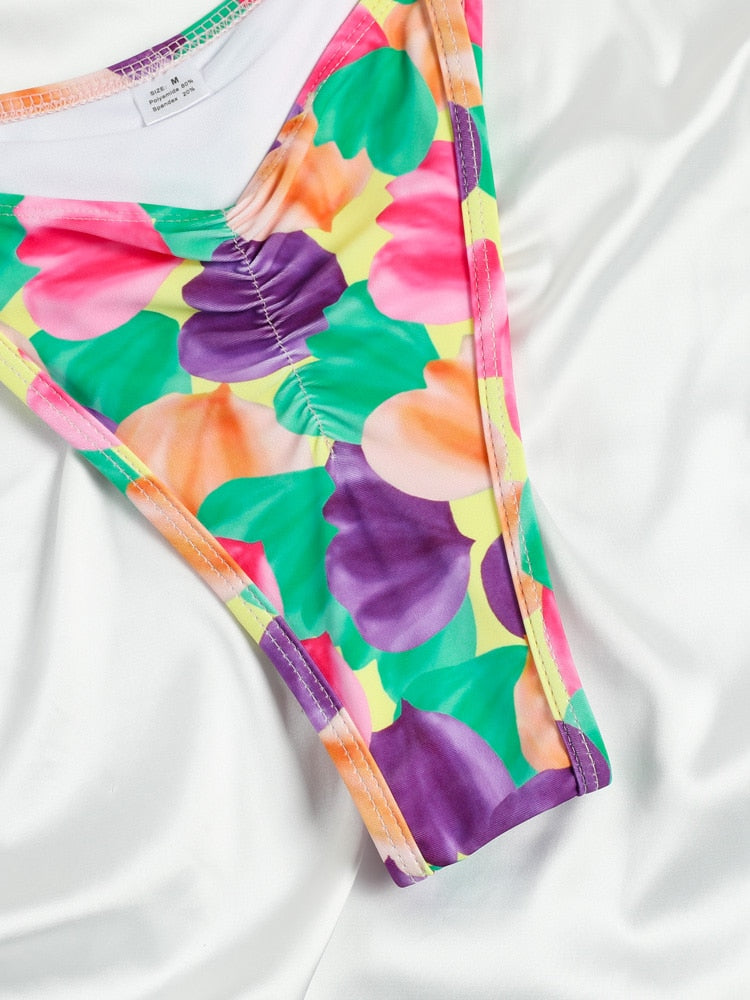 Flirty Splash: Sexy Swimwear Delight