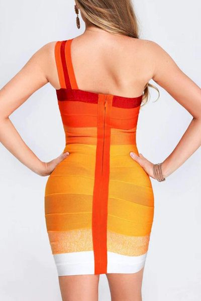 Showstopper Chic: Bewitching Bodycon with Gradient Stripe Shoulder Detail