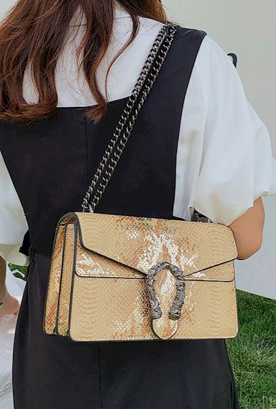 Lotus Embroidery Chic: Embrace Sophistication with our Crossbody Statement Piece!