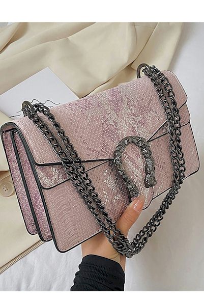 Lotus Embroidery Chic: Embrace Sophistication with our Crossbody Statement Piece!