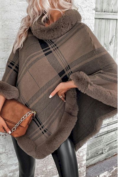 Simply Stunning: Slight Stretch Fur Collar Lattice Ribbed Knit Sweater