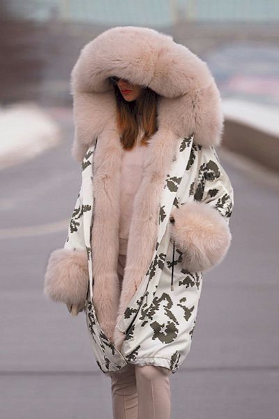 Load image into Gallery viewer, Elegant Winter Coat: A Must-Have for the Discerning Fashionista
