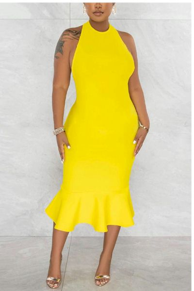 Load image into Gallery viewer, Curves Unleashed: Embrace Your Figure in our Stunning Mermaid Midi Dress!
