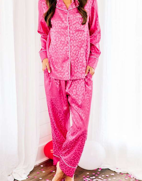 Load image into Gallery viewer, Rose 2pcs Leopard Satin Long Sleeve Pajamas Set
