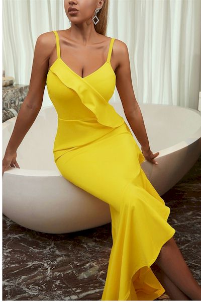 Timeless Beauty: Classic Silhouette Yellow Sexy Maxi Gown