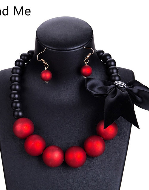 Load image into Gallery viewer, Find Me New Brand Fashion Big Beads Collar Choker Necklace Boho Bow Resin Maxi Statement Necklace For Women Jewelry Wholesale
