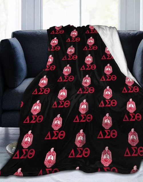 Load image into Gallery viewer, Delta Sigma Theta Comfortable Flannel Sofa Blanket
